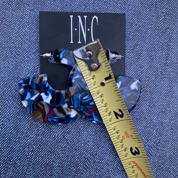 INC Blue Tortoise-Look Hoop Earrings - Picture 3 of 4